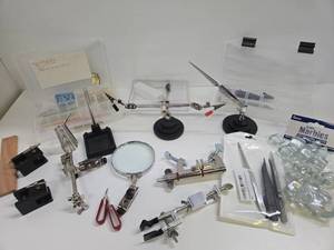 lot 107 image: Excellent Estate Lot of New & Like-New Micro Precision Positioning Tools & Supplies