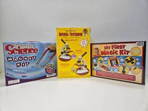 lot 113 image: Lot of 3 New Unused Kids Science Kit Sets