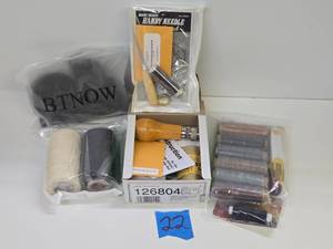 lot 115 image: Excellent Clean Estate Lot of Canvas Sewing Tools & Supplies