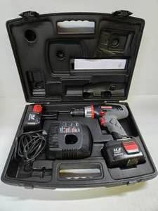 lot 144 image: Very Nice Condition CRAFTSMAN VSR Cordless Drill Driver wCase