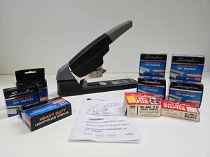 lot 148 image: Huge SWINGLINE High Capacity Heavy Duty Stapler Model 900XDN-C