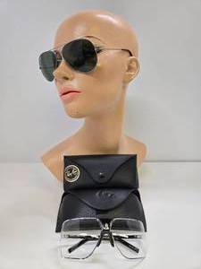 lot 194 image: Nice Pair of Genuine RAY BAN Sunglasses wCase