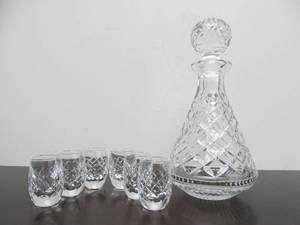 lot 196 image: Signed Vintage WATERFORD Crystal Decanter & Set of 6 Matching Small Glasses