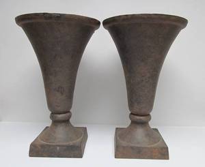 lot 273 image: Pair of Heavy Cast Iron Trumpet Urns