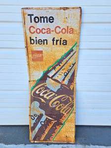 Very cool Large Vintage COCA COLA Spanish Language Tin Advertising Sign