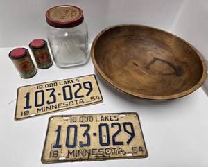 lot 293 image: Assorted Vintage Items - Wood Mixing Bowl, License Plates Coffee Jar & Shakers