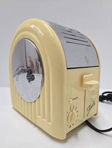 lot 303 image: Working Deco FIESTA Toaster