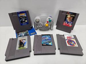lot 313 image: 5 Nintendo NES Games & GameCube Wavebird Controller