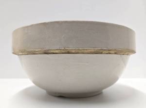 lot 317 image: Very Nice Clean Condition Large Vintage RED WING Stoneware Mixing Bowl - 13