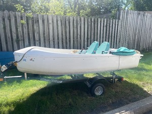 lot 9 image: Fully Functional Nauticraft SPRITE Pedal Boat wTrailer
