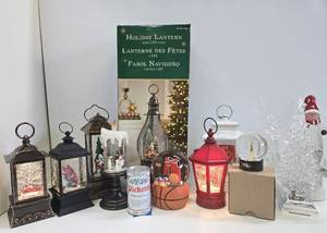 lot 323 image: Large Collection of Snow Globes & Snow Lanterns #1