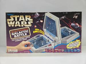 lot 358 image: Vintage Tiger STAR WARS Galactic Battle Game 