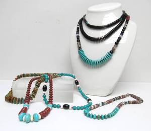 lot 363 image: Wonderful Estate Lot of Genuine Polished Stone etc Beaded Complete Necklaces #4