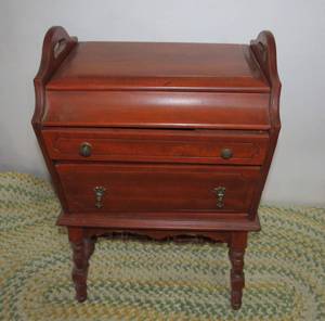 lot 27 image: Sewing cabinetcraft cabinet, needs...