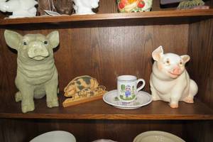 lot 69 image: Decorative pig figures collection...