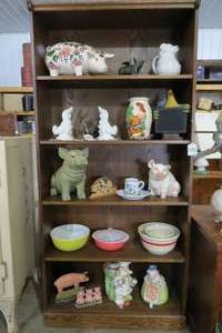 lot 73 image: Wood book shelf...