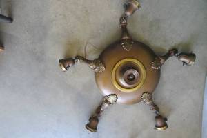 lot 119 image: Vintage Chandelier lamp with blue i...