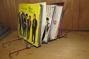 lot 126 image: 45 rpm records...