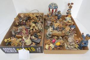 lot 132 image: Boyds Bears figurines, 2 boxes...