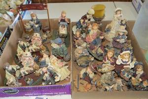 lot 133 image: Yesterdays Child figurines, 2 boxes...