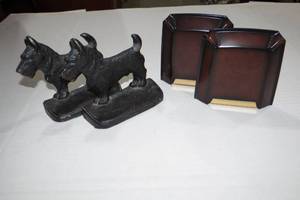 lot 157 image: Cast iron dog bookends and Matina b...