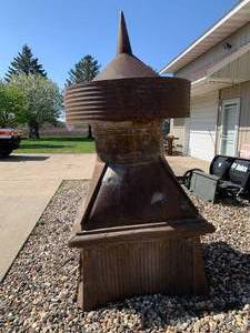 lot 207 image: Large cupola...