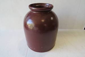 lot 181 image: Salt glaze crock...