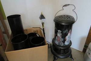 lot 204 image: Painted kerosene heater with stove ...