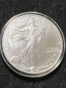 lot 10 image: 2021 AMERICAN SILVER EAGLE 1 TROY OZ .999 FINE SILVER IN AIRTITE