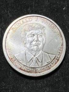 lot 31 image: 2 TROY OZ .999 FINE SILVER DONALD TRUMP ROUND