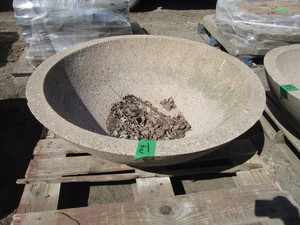 lot 104 image: Basin - Planter Water Feature, 37D x 12H