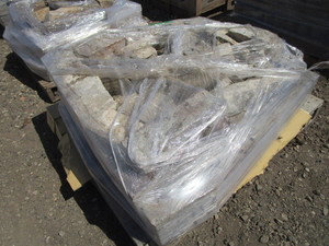 lot 107 image: Pavers
