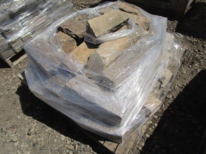 lot 108 image: Wall Block