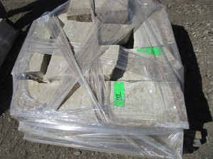 lot 113 image: Limestone Wall block