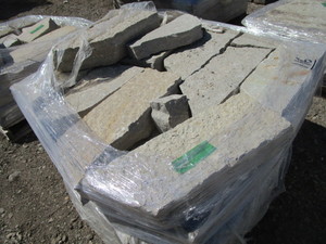 lot 116 image: Wall Block