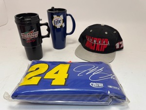 lot 5 image: Jeff Gordon Sling Cooler, 2 Travel Mugs, Darrel Waltrip #17 Hat