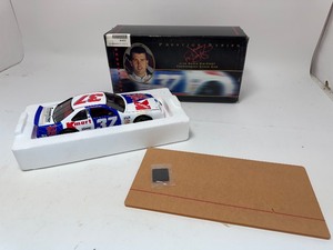 lot 14 image: Prestige Jeremy Mayfield #37 118 Scale
