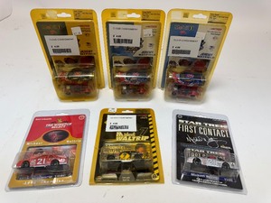 lot 39 image: Jeremy Mavfield & Micheal Waltrip Diecast