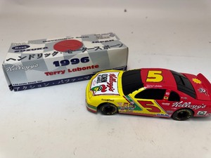 lot 71 image: Terry Labonte Kelloggs #5 1996 Monte Carlo Bank