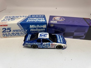 lot 128 image: Jerry Nadeau #25 Michael Holigan 2000 Monte Carlo
