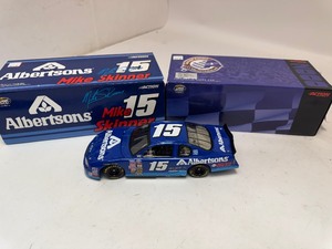 lot 155 image: Mike Skinner #15 Albertsons 2000 Monte Carlo