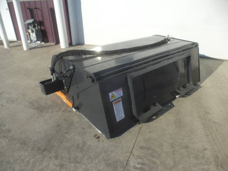 lot 200 image: 2023 Wolverine Box Sweeper Attachment 72