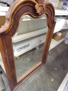 lot 33 image: Very Large Ethan Allen Mirror