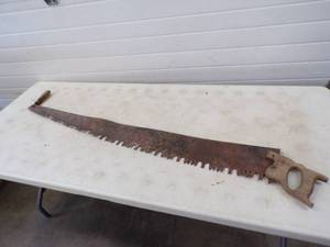 lot 41 image: Vintage Saw