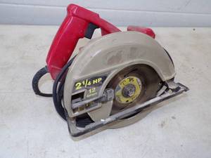 lot 18 image: 2 14 HP Circular Saw