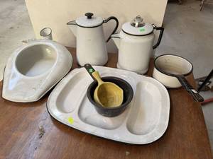 lot 13 image: Vintage Enamal Ware Bed pan, Coffee Pots, Tray