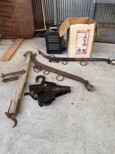 lot 66 image: Horse Tack Vintage Pully