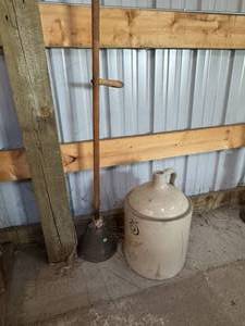 lot 124 image: 5 Gallon Red Wing Jug