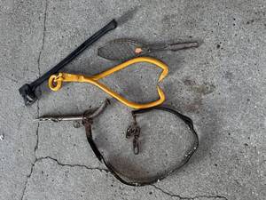 lot 150 image: Splitting Maul, Ice Tongs, Fish Griller, Horse Tack
