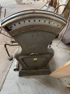 lot 160 image: Vintage Scale